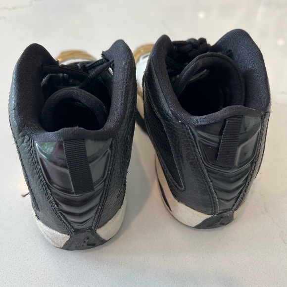 Youth Jordan B Loyals - Picture 5 of 8